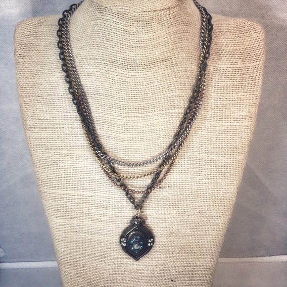 Four metal long pendent necklace - Picture 4 of 5